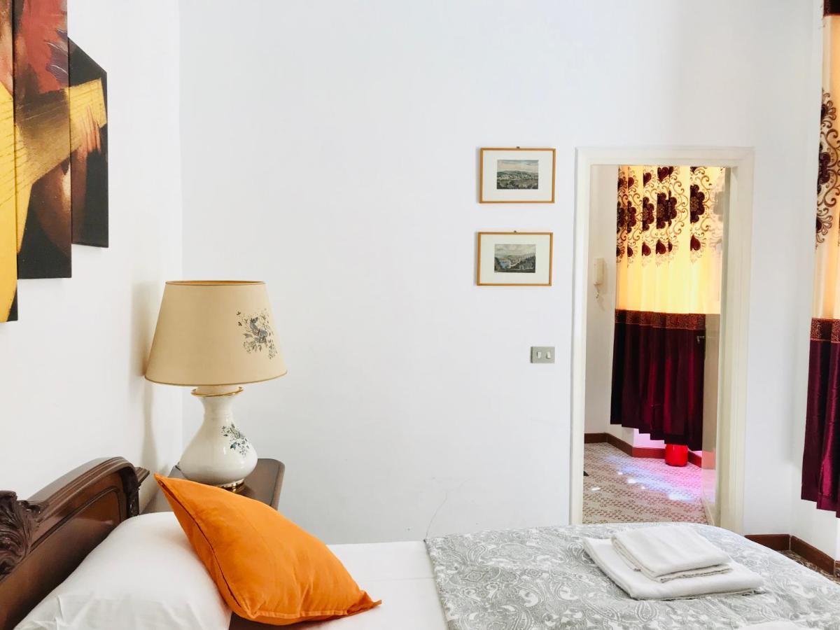 4 Bed Rooms Luxury Apartment Near Colosseum Rom Exterior foto